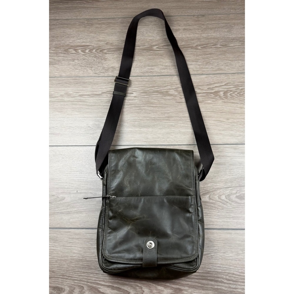 TUSK Unisex Messenger Bag Leather Flap Crossbody Olive Green OS